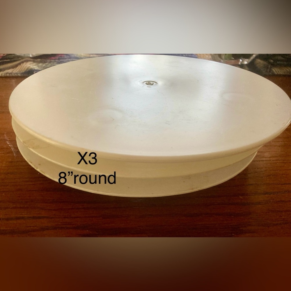 ♥️💙Cake Decorator Plates - Picture 2 of 3